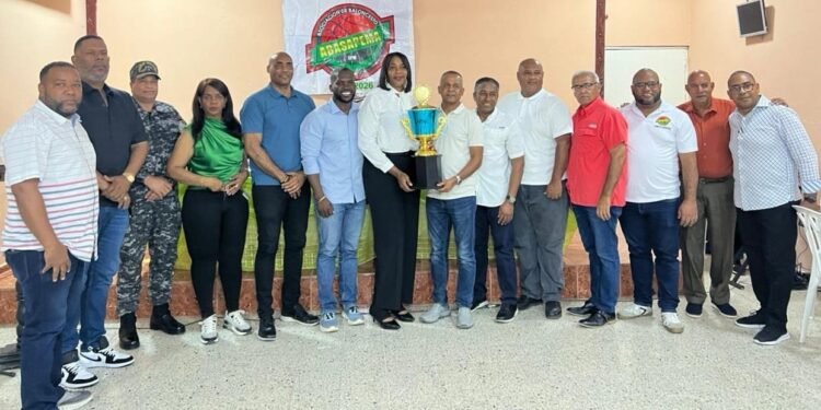 Quisqueya vs Consuelo: ¡Choque Titánico Inicia Torneo Baloncesto San Pedro 2025!