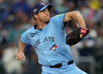 ¡Max Scherzer y Blue Jays Demuelen a Marineros para Empatar la ALCS