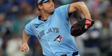 ¡Max Scherzer y Blue Jays Demuelen a Marineros para Empatar la ALCS