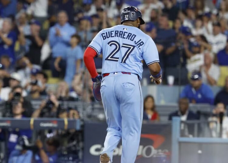 ¡Ohtani tropieza! Blue Jays rozan la Serie Mundial