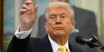 ¡Trump revela! EE.UU. ataca submarino con drogas en el Caribe