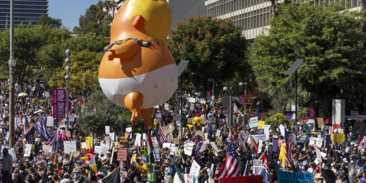 Trump, Rey IA: Así desafía las protestas de ‘No Kings’