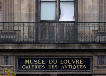 ¡Escándalo en el Louvre! Expertos Desglosan el Robo