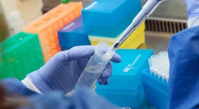 Tu Saliva Esconde el Secreto del Cáncer de Cabeza y Cuello