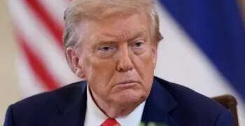 Trump: Fondos federales listos para pagar a las tropas pese al cierre