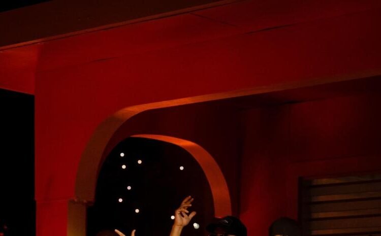 ¡Mega Éxito! Bad Bunny atrae 15K turistas a RD y llena hoteles al 95%