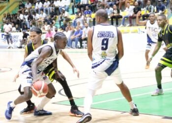 Estrellas de Consuelo: El REY Indiscutible del Baloncesto en San Pedro de Macorís
