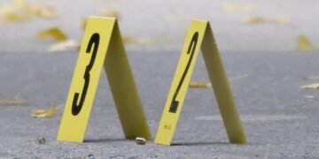 Balean a testigo de juicio frente a antiguo Palacio de Justicia SDE