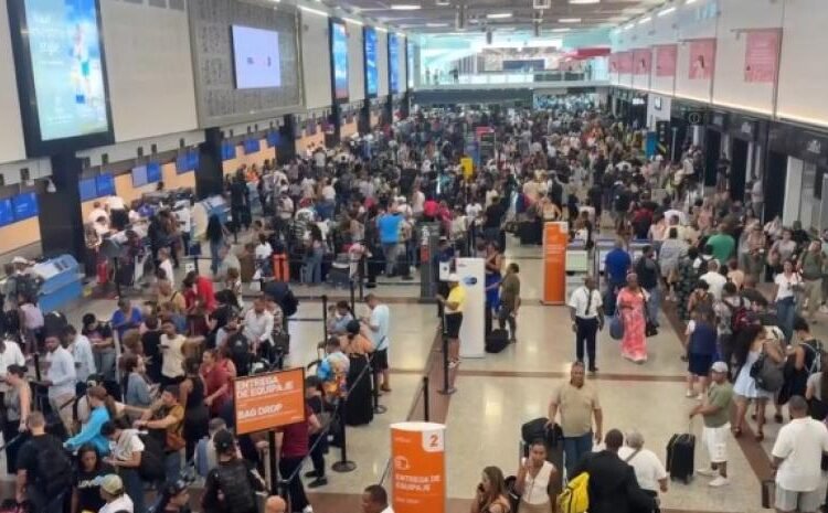 Avalancha de Visitantes Dispara +500 Vuelos de Emergencia al País