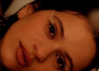 Rosalía revela su plan B impensable: «Sin la música, estudiaría Teología»