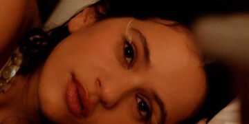 Rosalía revela su plan B impensable: «Sin la música, estudiaría Teología»