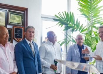 ¡Impacto! Detallistas de Gasolina DESTACAN Liderazgo y Compromiso de Ministro Ito Bisonó