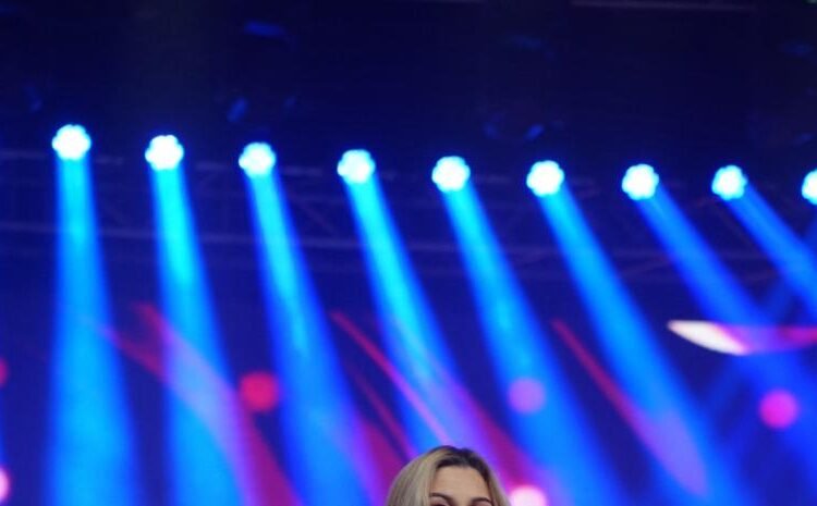 ¡Bombazo! Michell Flores Revive “Celoso” con Versión 2.0 del Hit Merenguero de 1992