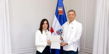 Leah Campos: Credenciales ante Canciller Álvarez sellan su rol como Embajadora