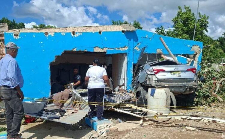 ¡Alarma en SPM! Tanque de INAPA colapsa: 5 heridos y casas destruidas