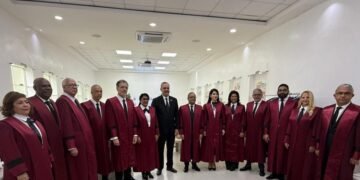 El Constitucional honra 181 años de la Constitución: El cimiento que nos define