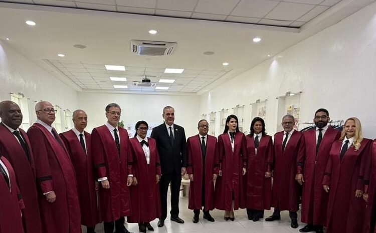 El Constitucional honra 181 años de la Constitución: El cimiento que nos define