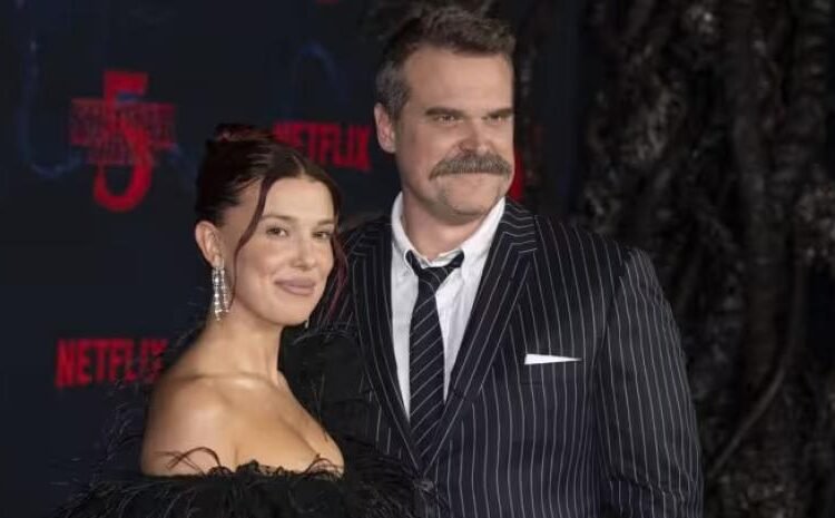 Millie Bobby Brown y David Harbour: El abrazo de ‘Stranger Things’ que desafía la polémica por denuncia