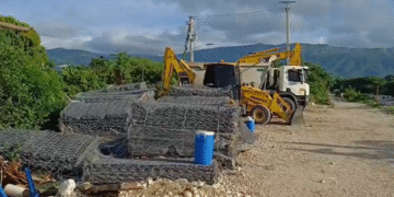 Muro de la Controversia en Río El Manguito: ¿Peligro para la Comunidad Neybera