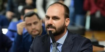 Eduardo Bolsonaro imputado por sabotear el caso de golpe contra su padre