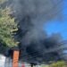 URGENTE: Gigantesco incendio arrasa bodega de Prodacom en Santiago