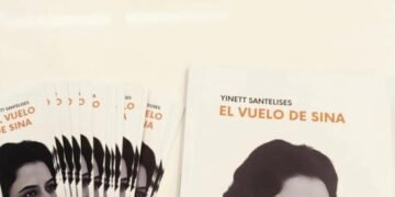 El libro de Yinett Santelises que tiene a Santiago en boca de todos