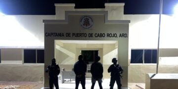 171 paquetes de presunta droga: Apresan a dos hombres en Pedernales