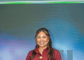 Santiago vibra con el show de La González