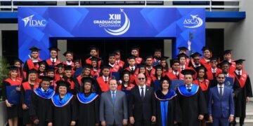 ASCA IDAC: ¡37 nuevos profesionales listos para volar en su 13ª investidura!