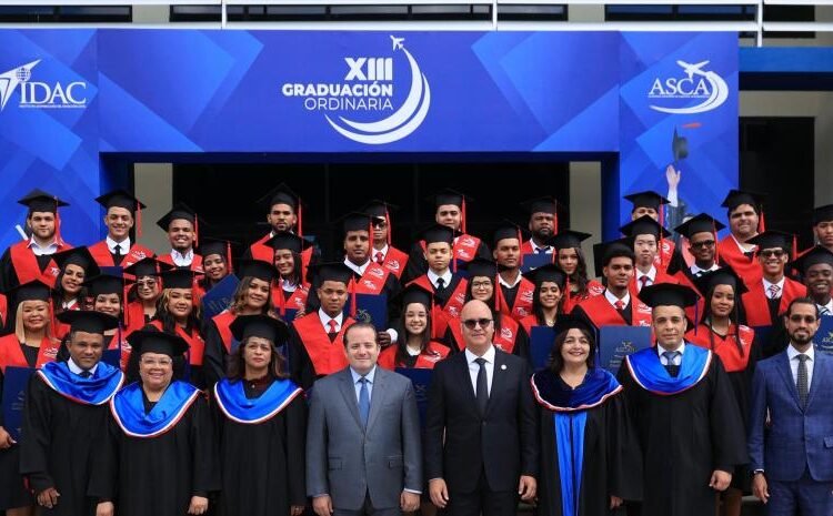 ASCA IDAC: ¡37 nuevos profesionales listos para volar en su 13ª investidura!