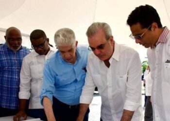 Abinader Destranca Higüey: ¡Agua, Luz y Saneamiento Garantizados!