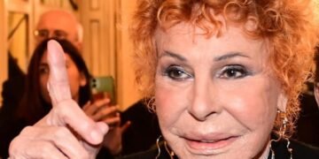 Muere a los 91 Ornella Vanoni: Adiós a la legendaria voz de la música italiana