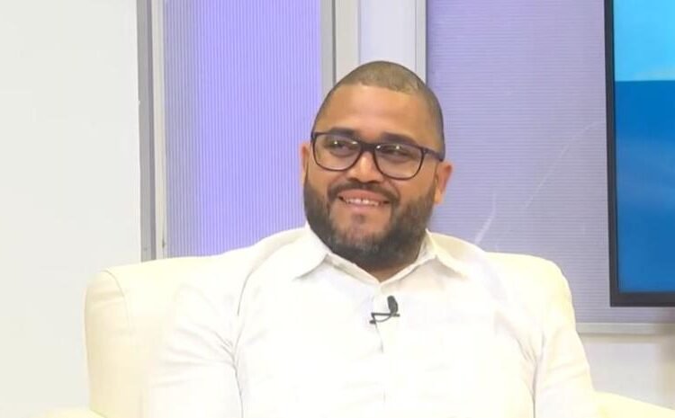 Escándalo: Ex-regidor de Boca Chica con lazos narco, ¡empleado del Programa Supérate!