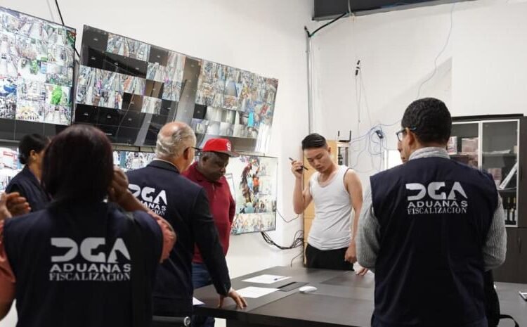 ¡BOMBA! Aduanas Interviene Tiendas Chinas en Azua por SOSPECHOSAS Facturas Locales