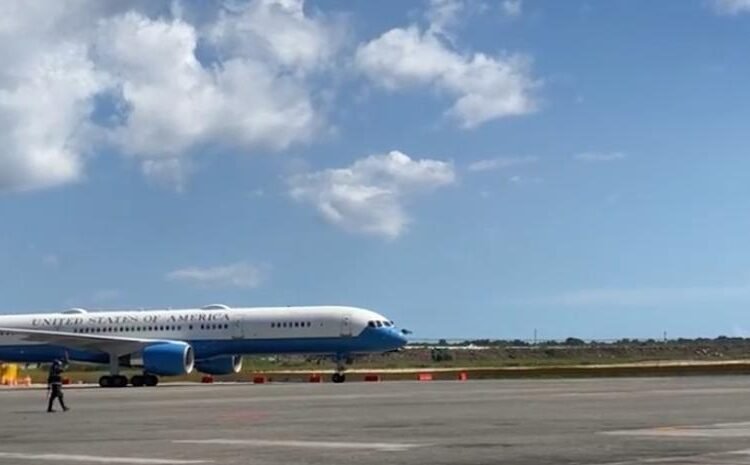 Secretario de Defensa de EE. UU. aterriza en República Dominicana