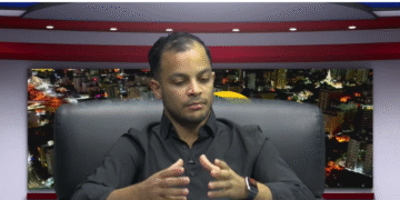 Joven Genio Diseña Catamarán Rompedor: La Solución Definitiva al Sargazo en Mar Abierto