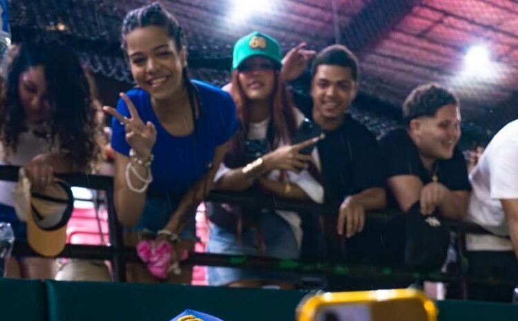 SauceGiving 5 de Eladio Carrión: Impacta y transforma la vida de cientos de niños