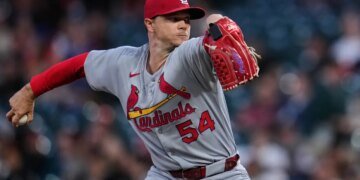 ¡Bomba! Sonny Gray Refuerza a Medias Rojas para Fortalecer su Rotación