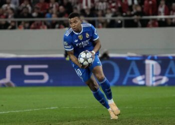 ¡Mbappé Explota! Hat-trick en 7 Minutos con el Real Madrid en Champions ante Olympiakos