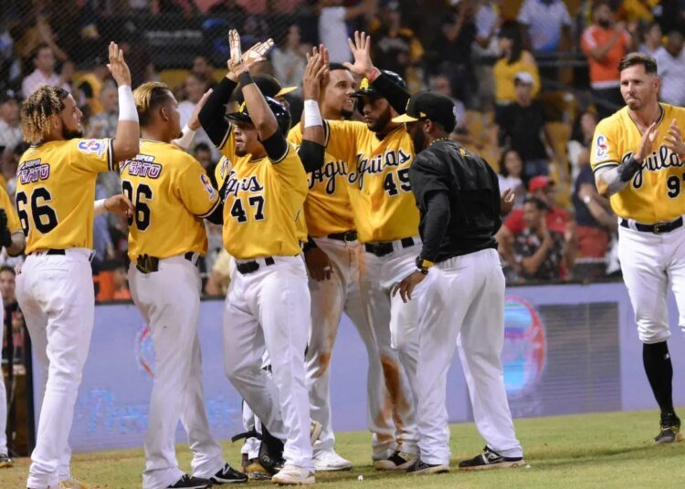 ¡La Liga Dominicana Arranca el Viernes con Águilas en la Cima!