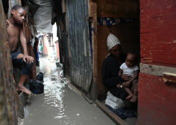 Haití en emergencia: frena cólera y otros brotes