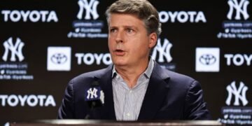 Yankees: Hal Steinbrenner Desata el Debate del Tope Salarial