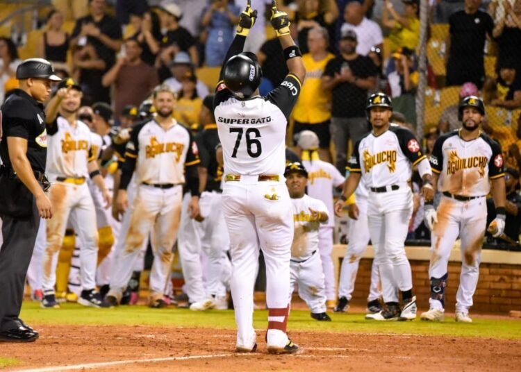 Águilas Vuelan Alto en el Liderato, Toros Respiran en su Nuca