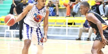 Quisqueya y Titanes: ¡Empate de gigantes en la cima!