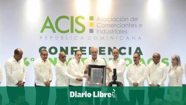 Luis Abinader impulsa ruta clave para el desarrollo regional