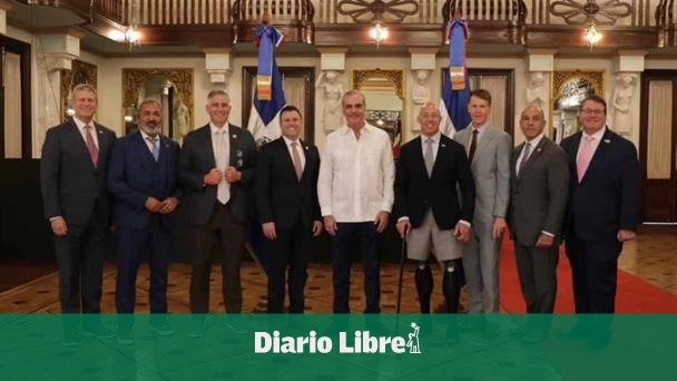 Abinader recibe a la poderosa delegación bipartidista de EE UU
