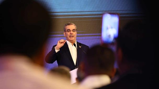 Luis Abinader EN VIVO: El Semanal que Marca la Agenda