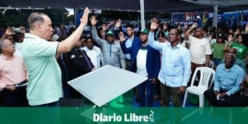 Fuerza del Pueblo ‘pesca’ del PRM y PLD: Anuncian juramentaciones que agitan la política