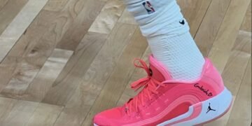 Luka Doncic: Amor de padre en sus zapatillas para Gabriela vs. Milwaukee