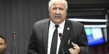 Diáspora Dominicana en Bogotá: ¡Su Consulado es Un Éxito APLAUDIDO!